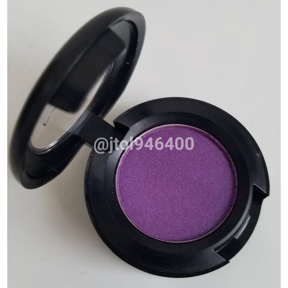 Mac Darkroom Eyeshadow